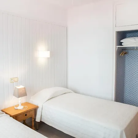 Segunda Linea De Mar En Playa De Aro * Платья-де-Аро